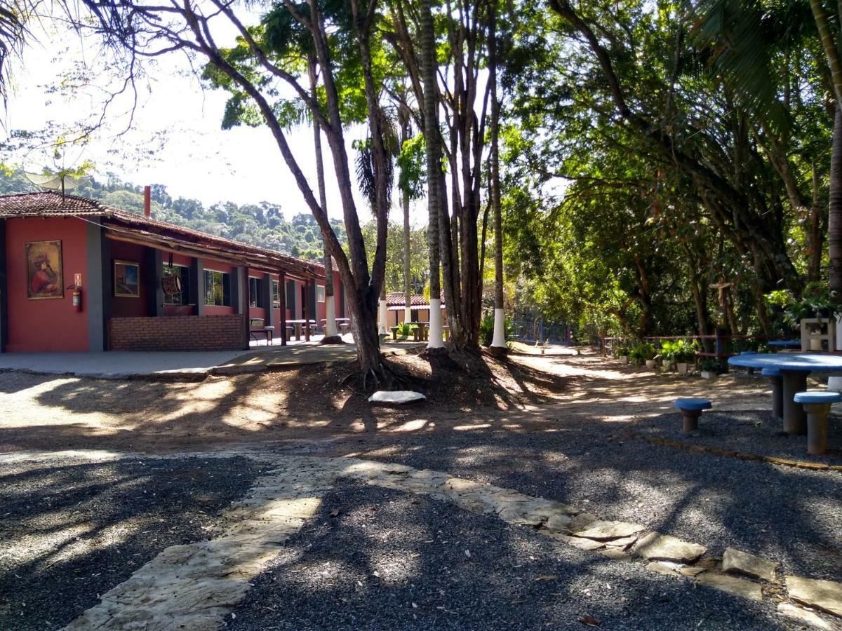 Pousada E Pesqueiro Trem Do Peixe Monte Alegre do Sul Dış mekan fotoğraf